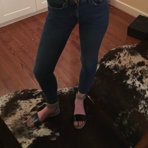 Vince grey and black sandals (7.5-8) - Picture 8 of 8